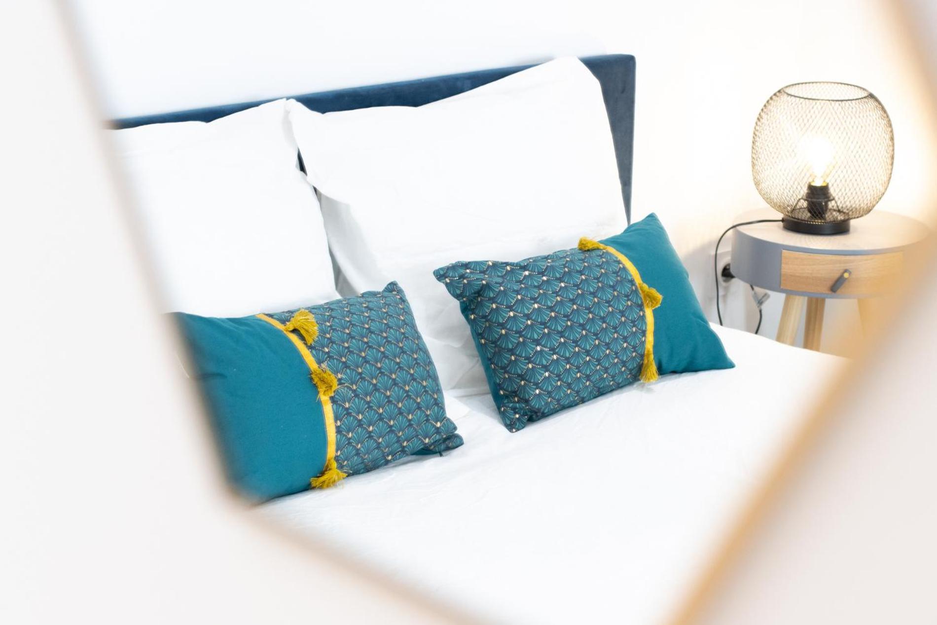 Апартаменты Charmant Studio Climatise 'Alma 1' - Beziers Centre - Wifi Fibre - Netflix Экстерьер фото